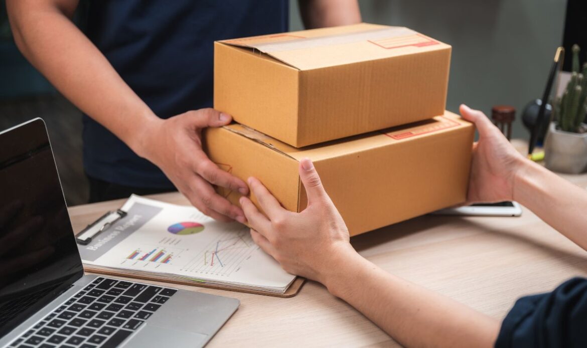 how to send parcel from usa to india